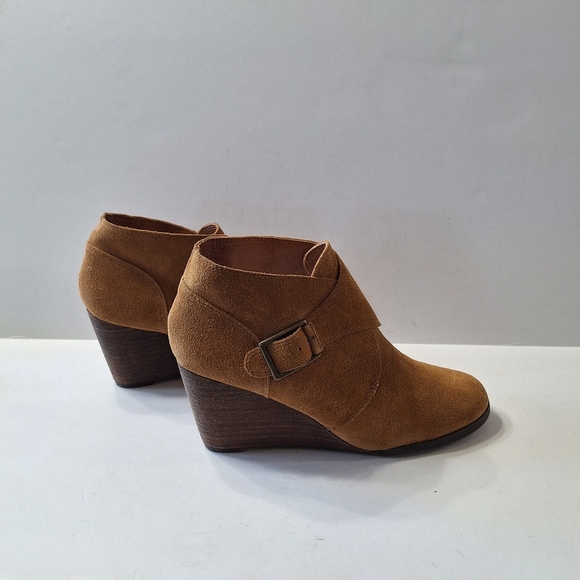 Lucky Brand Western Camel Suede Wedge Heel Ankle Booties Size 8.5 - Picture 5 of 13